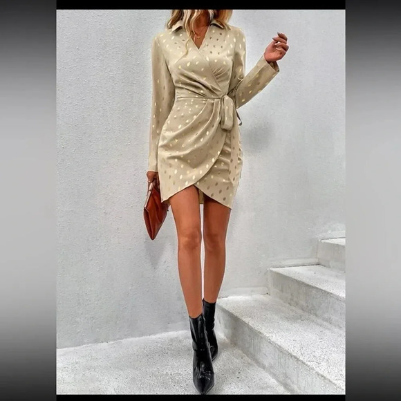SHEIN Clasi Gold Dot Print Knot Side Wrap Dress Size M - Picture 4 of 7